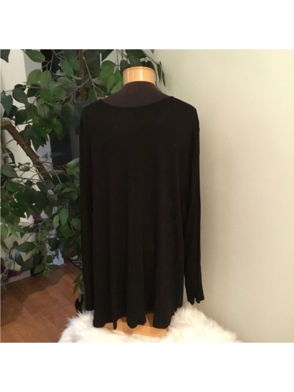 LANE Bryant Illusion Collection Woman’s  size 30/32 black long sleeve tee - Picture 9 of 12
